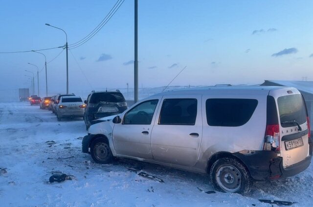    В массовом ДТП пострадали 12 автомобилей. Фото: ГУ МВД по Красноярскому краю