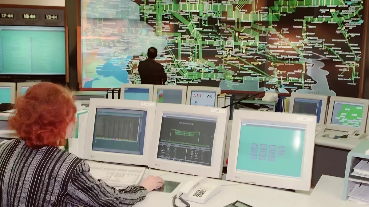     На фоне сильных холодов в стране газовый монополист обеспечивает рекордные поставки голубого топлива на российский рынок.