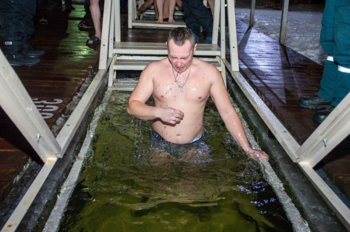    Тульские спасатели проверяют безопасность мест для крещенских купаний
