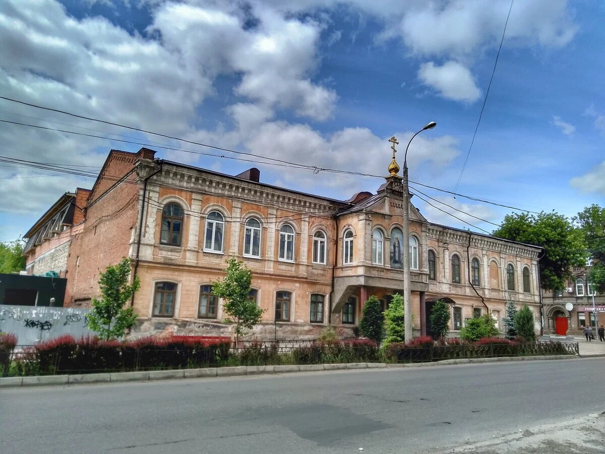 В Самаре и Сызрани защитят бывшую богадельню и купеческий дом | СОВА |  sovainfo.ru | Дзен