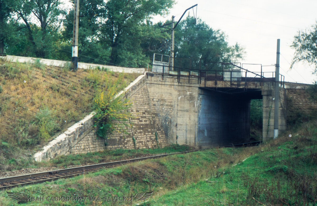 Пересечение путей 2-х уровневое.