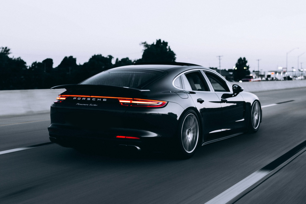    Автомобиль