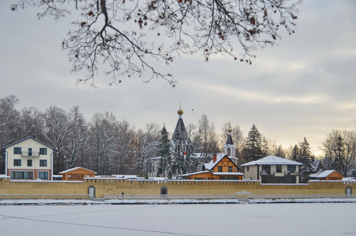Загадка про город для детей. Загадка что находится между городом и селом. Загадка что находится между городом и селом. Загадка что находится между городом и селом. Го в загадки.