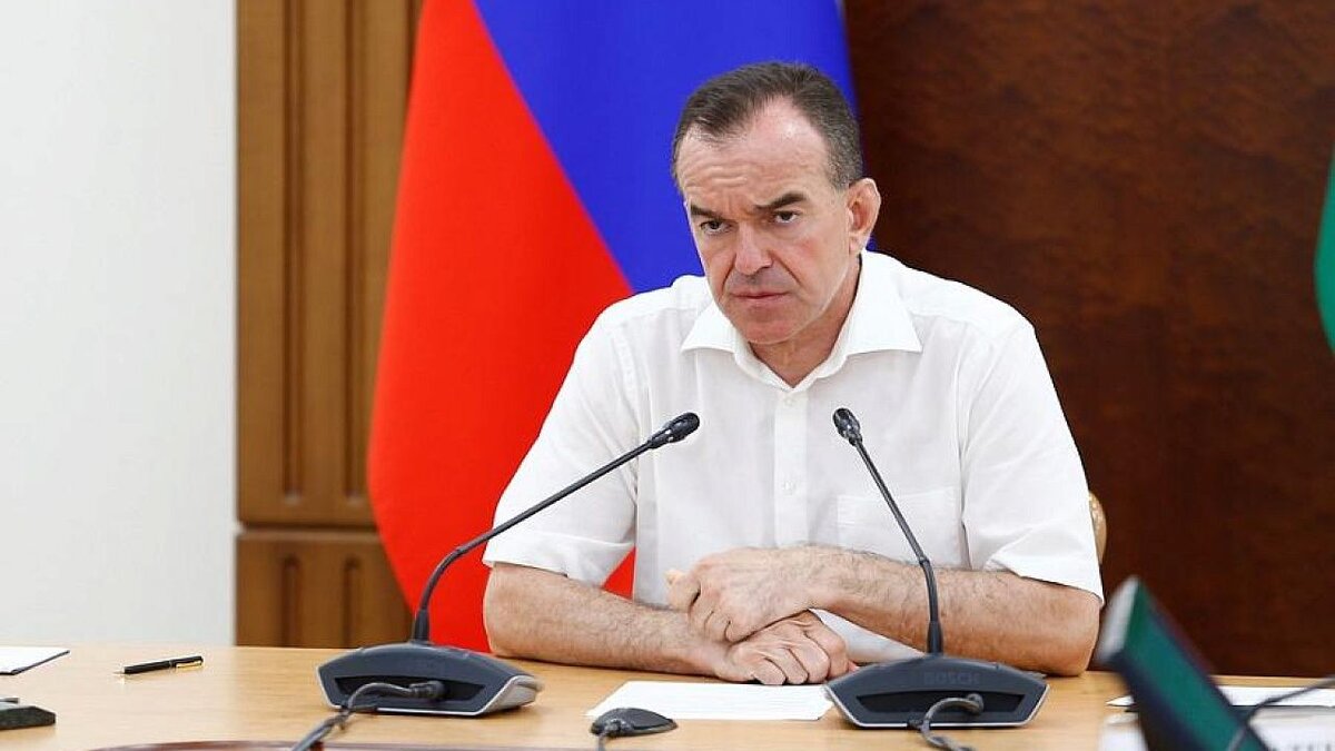    Губернатор Кубани поздравил сотрудников Следственного комитета. Фото: пресс-служба администрации Краснодарского края