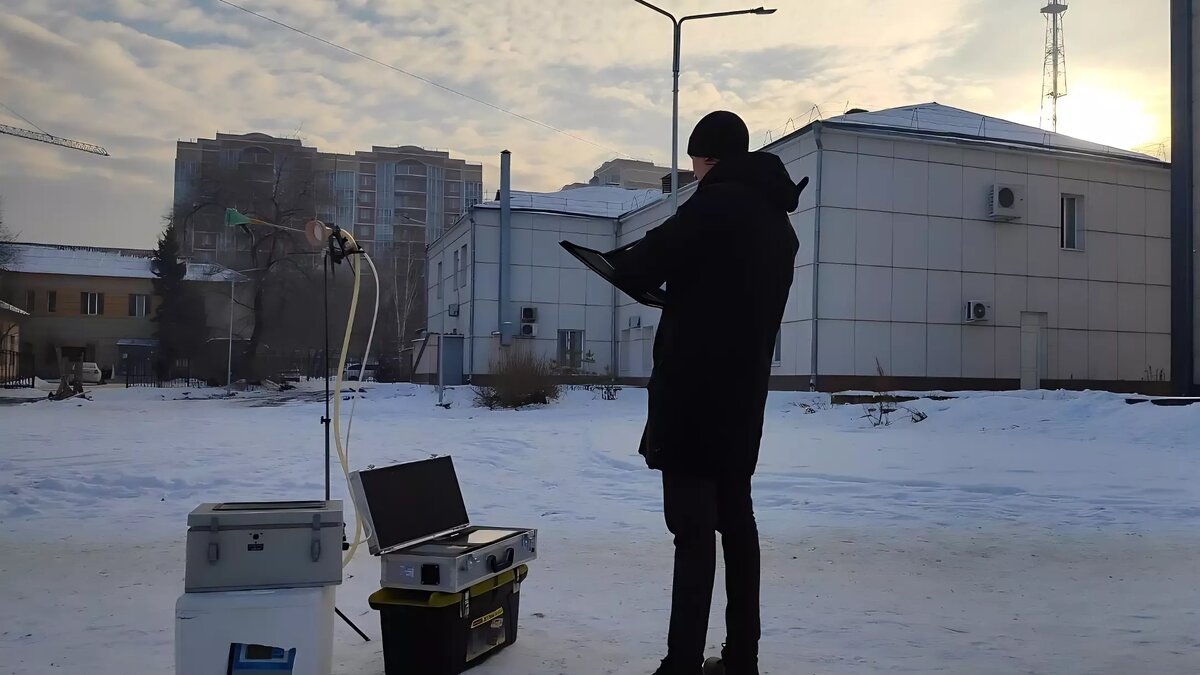     В Хакасии продолжаются лабораторные исследования состава воздуха Абакана и Черногорска. Рассказываем, сколько раз находили превышения ПДК в 2023 году и в январе 2024 года.