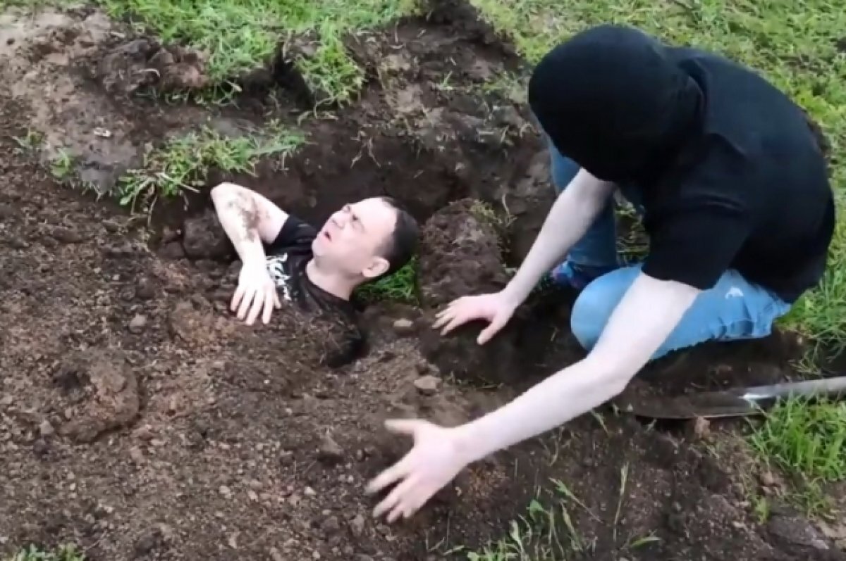    Комитет Госдумы одобрил проекты о наказании за треш-стримы