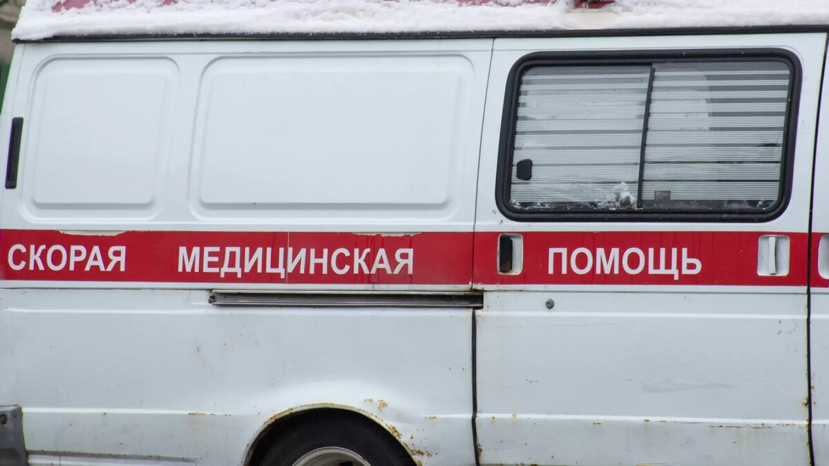     50-летний житель Старополтавского района Волгоградской области остался без руки после чудовищной травмы. По собственной неосторожности мужчина подставился под зернодробилку.