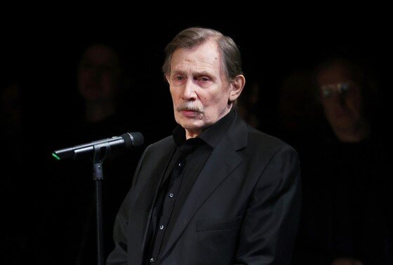    Василий Бочкарев во время прощания с народным артистом СССР Юрием Соломиным в Малом театре