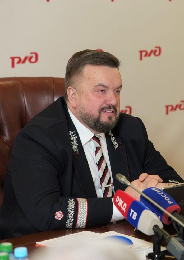    Начальник МЖД Валерий Танаев подвел итоги работы магистрали в 2023 году7info.ru