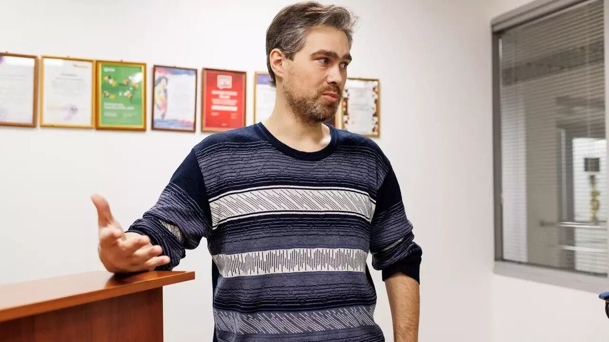    15 декабря 2023 года у владельца музея судебные приставы изъяли 236 экспонатов.