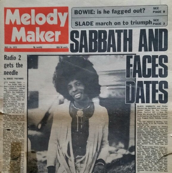 Тот самый номер журнала. Один из заголовков: "Слейд" шагают к триумфу".