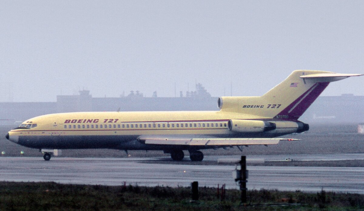 Фото: Boeing 727
