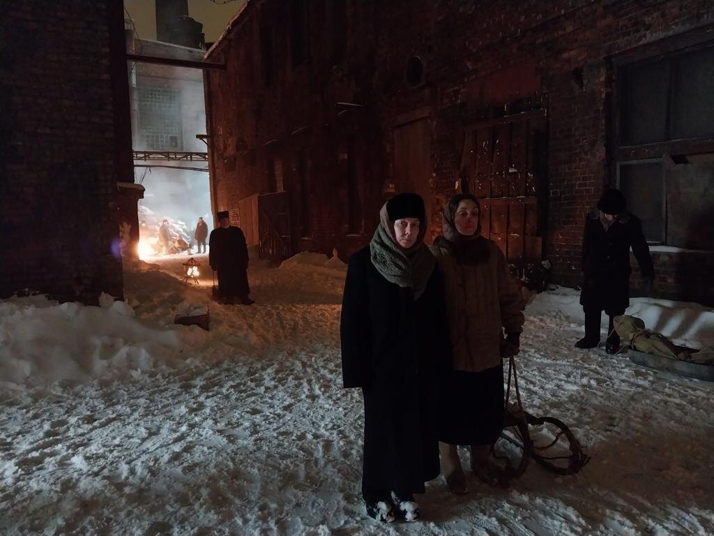 Кадр сериала "Большой дом"