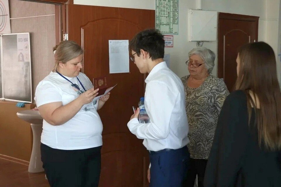    Школьники Липецкой области должны подать заявки на ЕГЭ до начала февраля Пресс-служба Управления образования Липецкой области.