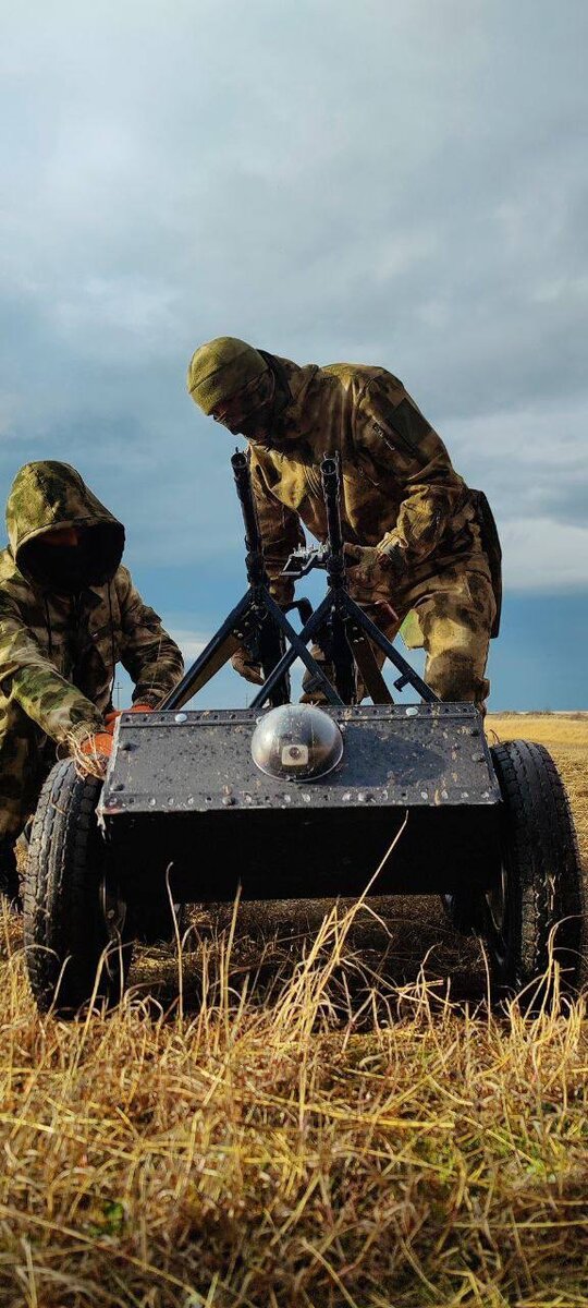 Беспилотный наземный дрон