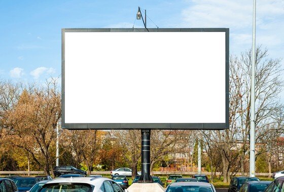 В Крымске сняли баннер с рекламой «Ебидоеби» из-за жалоб | NEWS.ru | Дзен