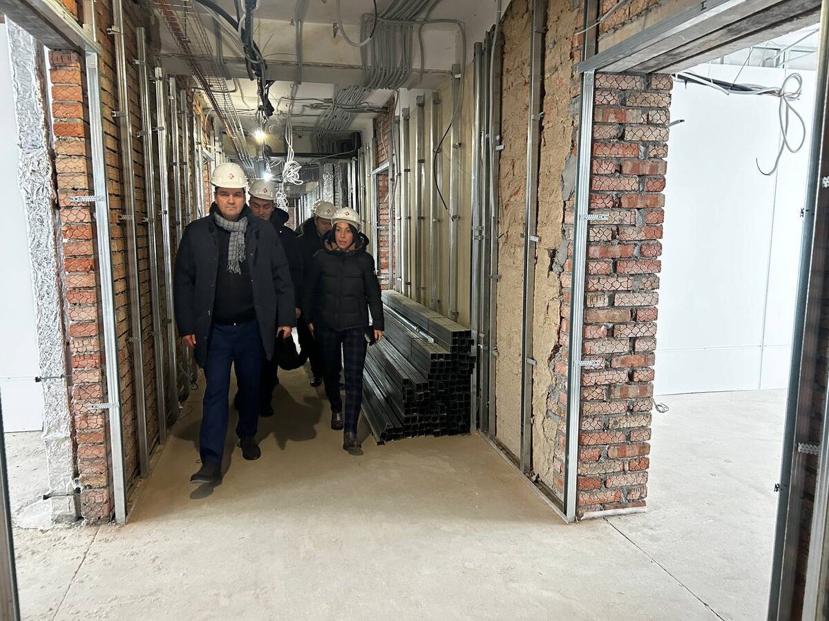    В Оренбургской областной больнице имени Войнова идет капремонт второго корпуса Андрей Севостьянов