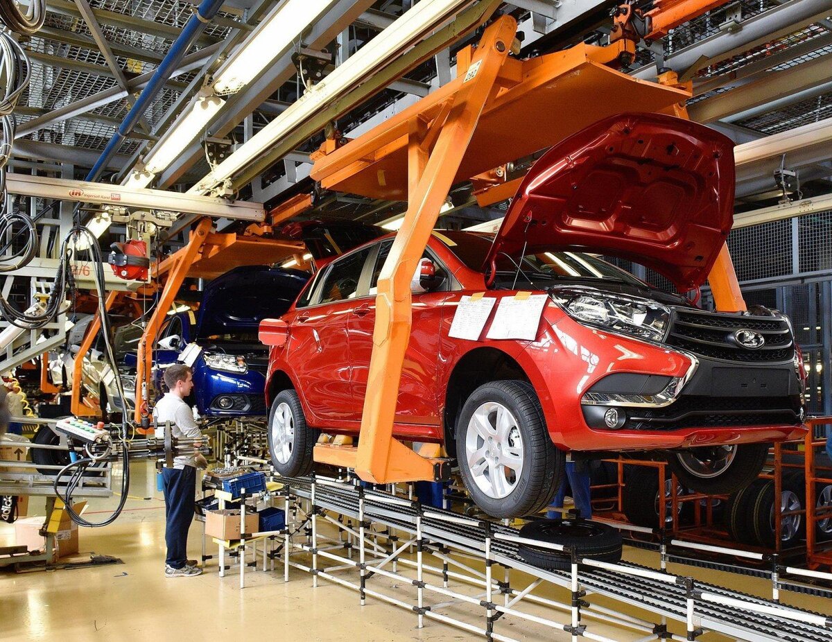 Сборочная линия завода АвтоВаз