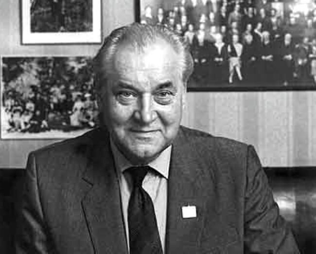 Владлен Давыдов. Фото: mxat.ru