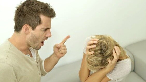 Вместо диалога мы погружаемся в агрессию и взаимные обвинения