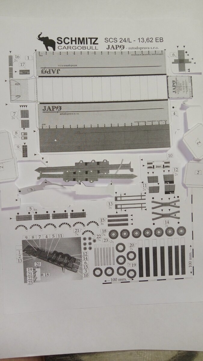 Развертка полуприцепа SCS 24/L 13,62 EB в масштабе 1 к 100.  Личное фото 