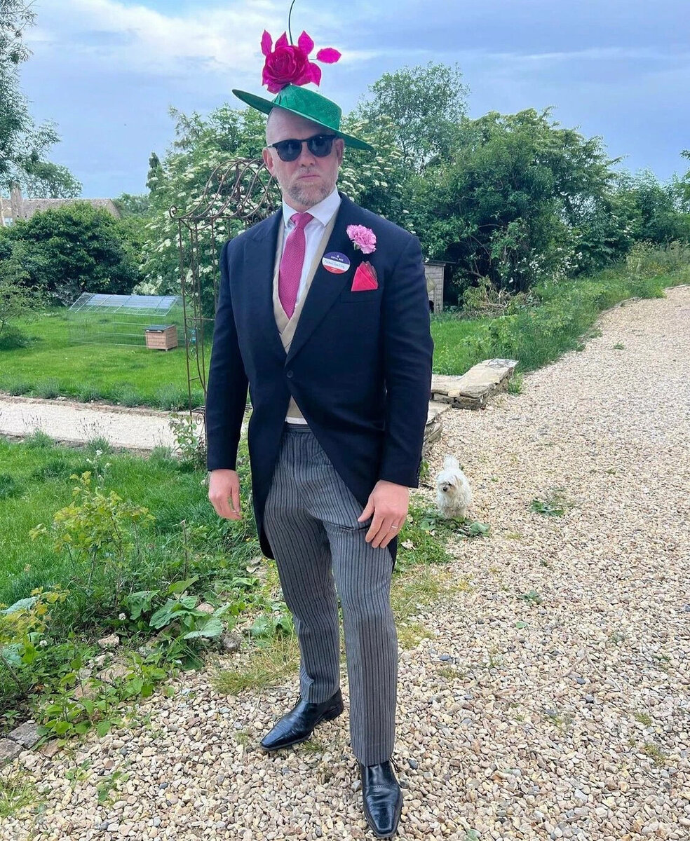 Одеть шляпу или надеть шляпу. Одеть кого-то надеть на себя. Одеть шляпу или надеть шляпу. Метод э. Надень шляпку или одень.