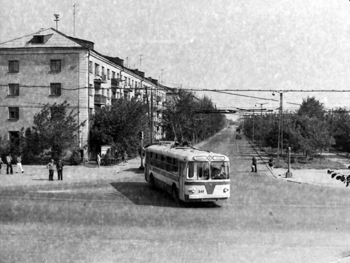 Троллейбус маршрута №6