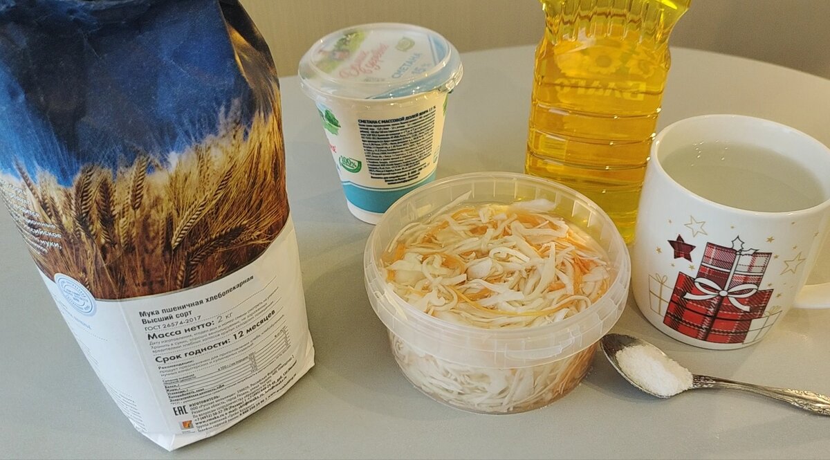 Продукты для приготовления капустных пельменей