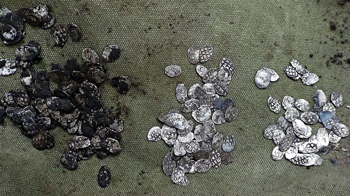 Находки металлоискателем. Находки кладоискателей в крыму. Находки вашего детского сада. Находки вашего детского сада. Монета с медузой горгоной.