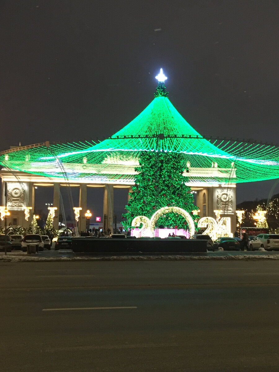 парк горького режим работы сегодня. парк горького режим работы сегодня. парк горького режим работы сегодня. аттракционы в парке горького в москве 2022. парк горького москва режим работы.