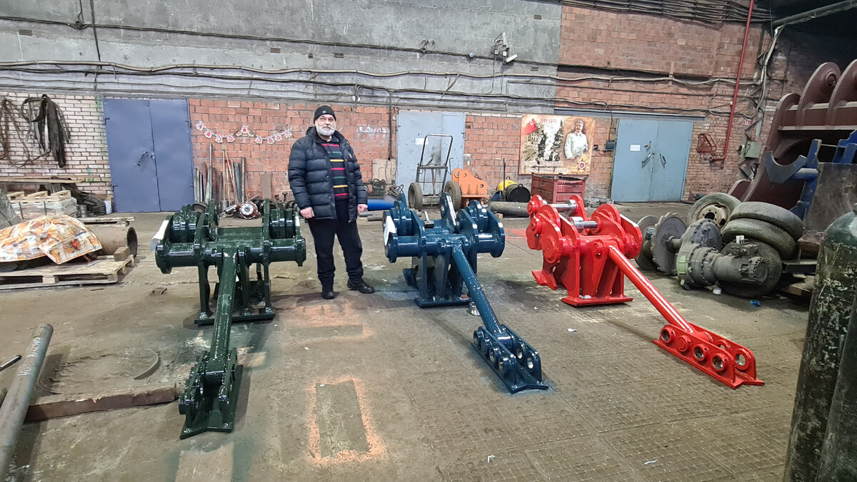 Генеральный директор ЗАВОДА КОВШЕЙ – советский военный разработчик Веялко Анатолий Григорьевич