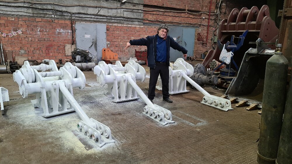 Генеральный директор ЗАВОДА КОВШЕЙ – советский военный разработчик Веялко Анатолий Григорьевич