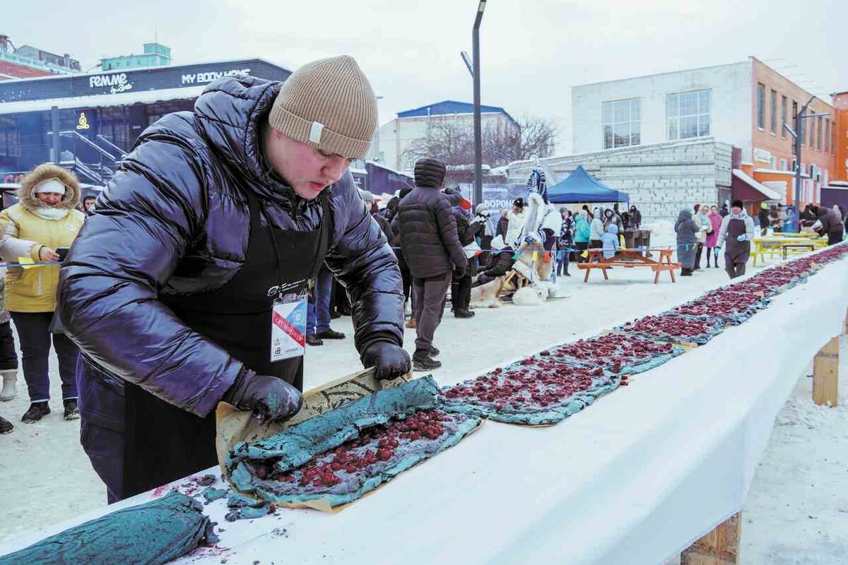 Как создавался воронежский рекордсмен – 103-метровый меринговый рулет.  Подробности | Горком36 | Воронеж | Дзен