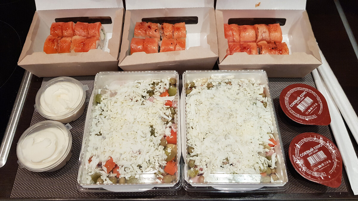 OLLIS 🍣 Роллы и салат Оливье