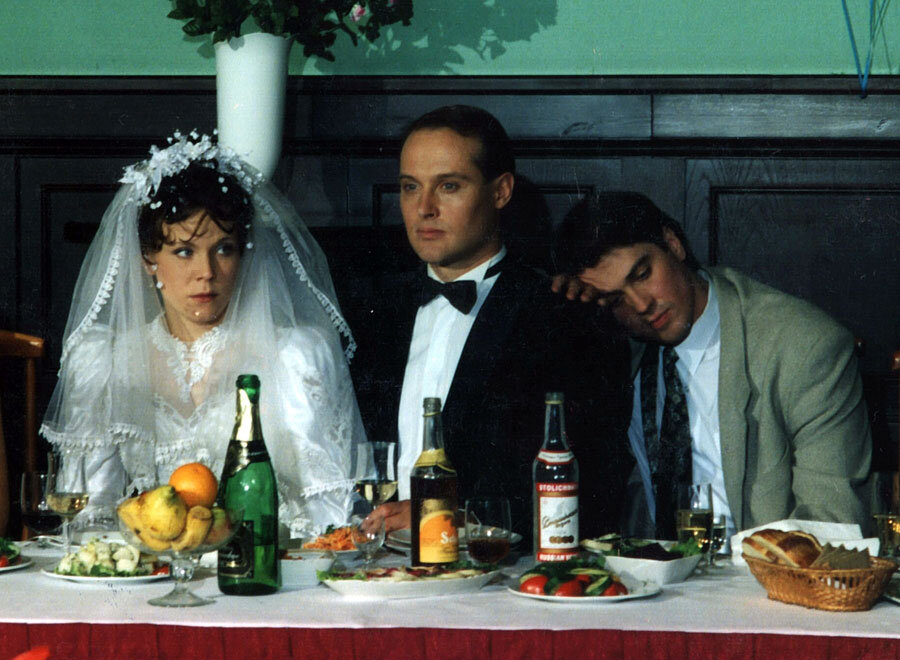 В сериале "Две судьбы"