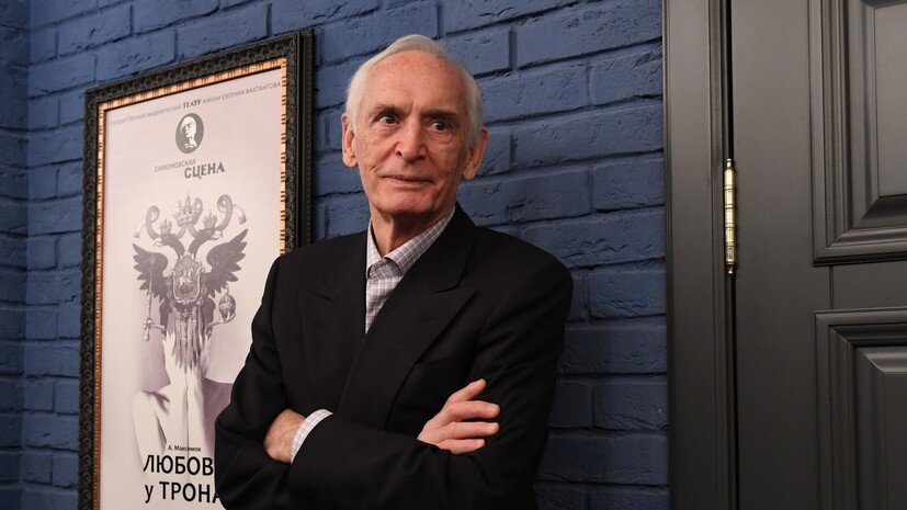     Василий Лановой родился 16 января 1934 года в Москве РИА Новости