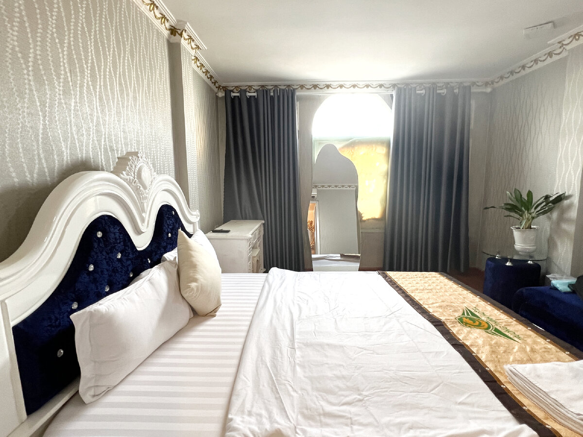 Номер делюкс в отеле Хошимина. Фото автора