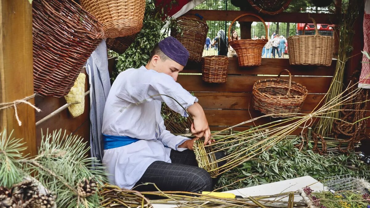     Конкурс для ремесленников впервые пройдет в Удмуртии в рамках фестиваля «Всемирный день пельменя». Об этом сообщает пресс-служба главы и правительства региона.