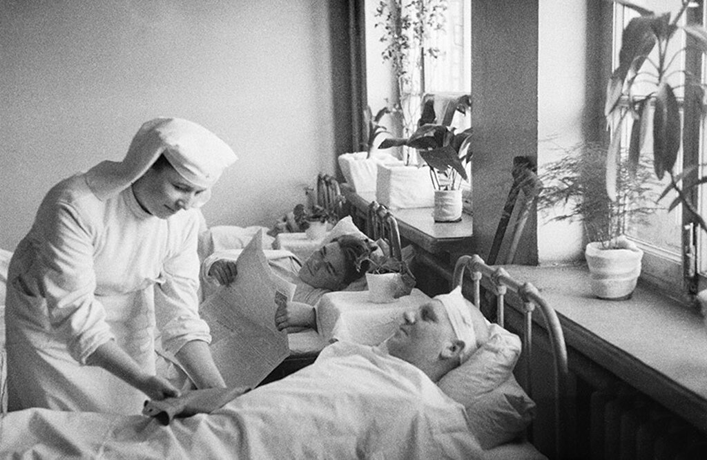 Эпизод с ранеными. Военный госпиталь 1941 года в Москве.