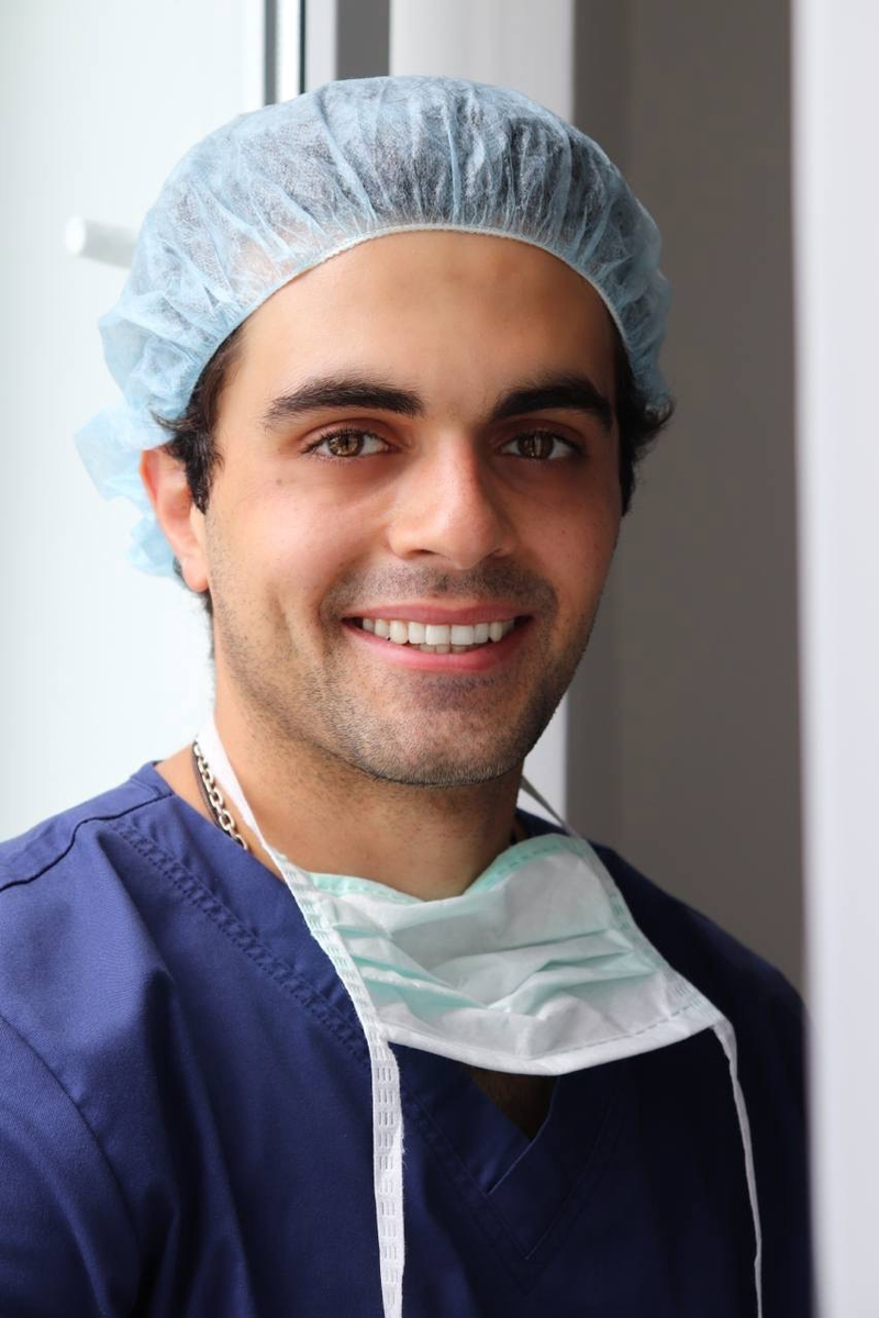 история хирурга. история хирурга. больница ссср 1930 е годы. справочник анестезиолога-реаниматолога. хирург кристиан барнард осуществил первую успешную пересадку сердца.