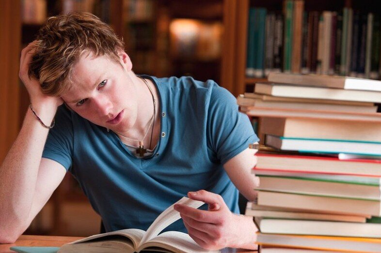 Даже матерые отличники с трудом могли сдать сессию по нему на пятёрку