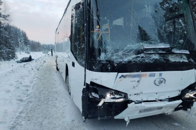    Смертельное ДТП с автобусом под Березниками. Фото: МВД по Пермскому краю