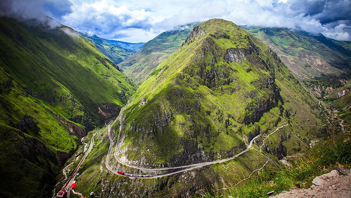 Дорога в Эквадоре.