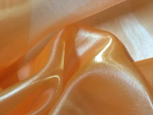 Сильно блестящая органза - это кристалон.