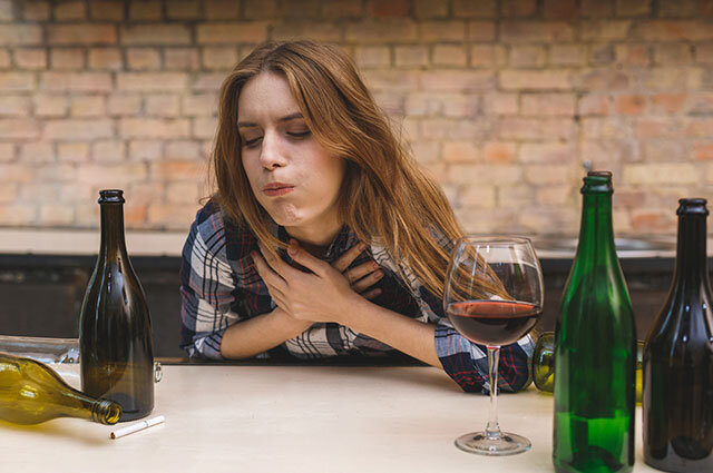 Факторы, влияющие на переработку выпитого. (источник изображения: freepik.com)