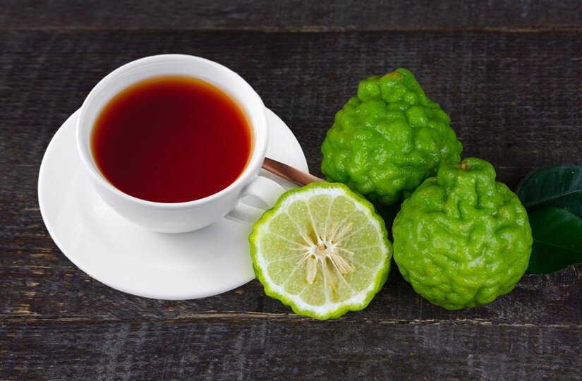 заварка чая в пакетиках. заваривать чай. сделай чай. осенний китайский чай. сделай чайный чай.