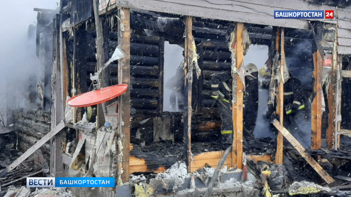    В деревне Камышлы под Уфой сгорел бревенчатый дом