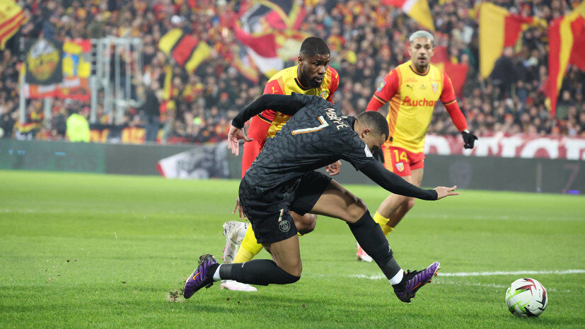   globallookpress.com Panoramic/Keystone Press Agency