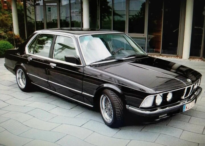    BMW e23      