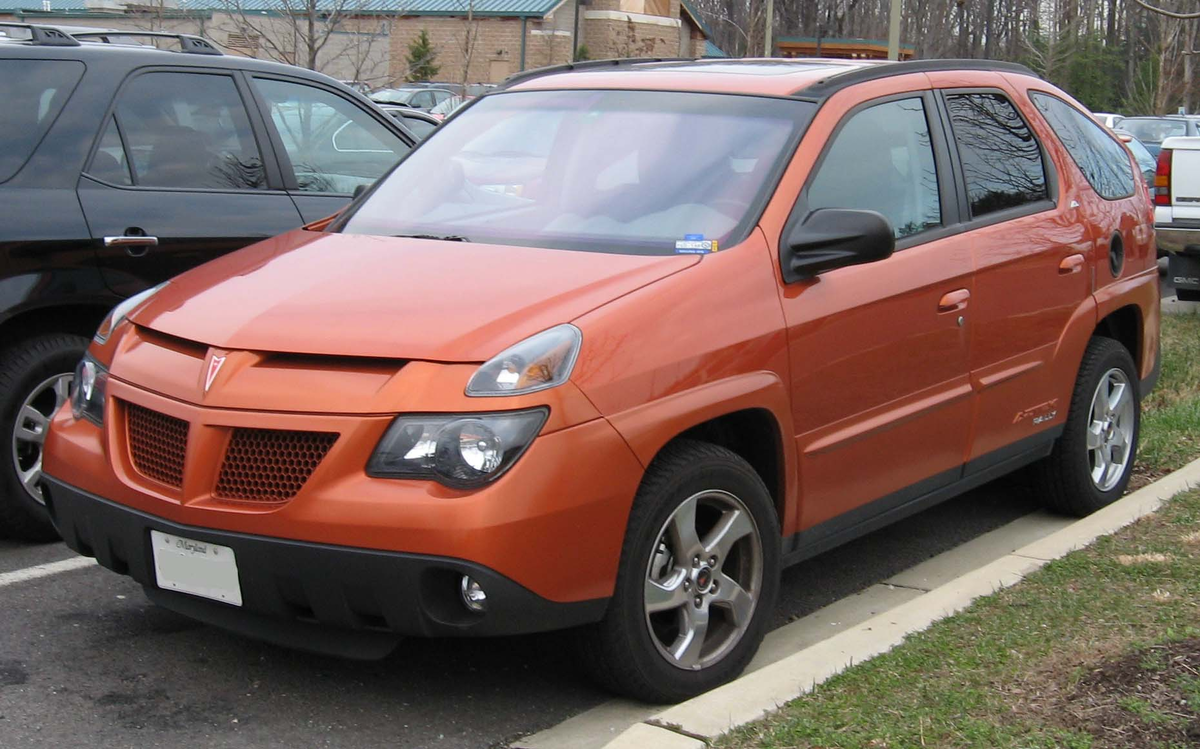 Машина Pontiac Aztek